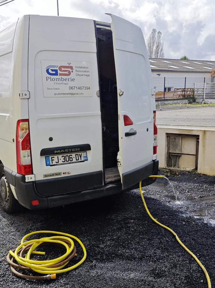 Interventions rapides pour fuites, pannes de chauffage et débouchage